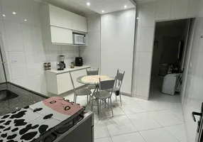 Foto 1 de Casa de Condomínio com 2 Quartos à venda, 58m² em Vila Nova Curuçá, São Paulo