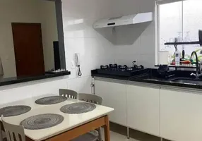 Foto 1 de Casa com 2 Quartos à venda, 120m² em Novo Horizonte, Serra