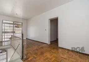 Foto 1 de Casa com 4 Quartos à venda, 131m² em Centro Histórico, Porto Alegre