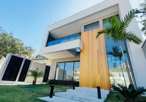 Foto 1 de Casa de Condomínio com 4 Quartos à venda, 420m² em Vargem Grande, Rio de Janeiro