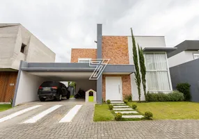 Foto 1 de Casa de Condomínio com 4 Quartos à venda, 224m² em Santa Felicidade, Curitiba