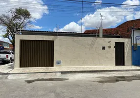 Foto 1 de Casa com 3 Quartos à venda, 220m² em Novo Mondubim, Fortaleza