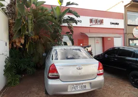 Foto 1 de Imóvel Comercial com 3 Quartos para alugar, 312m² em Jardim Sumare, Ribeirão Preto