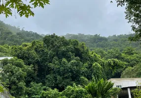 Foto 1 de Lote/Terreno à venda, 360m² em Piratininga, Niterói