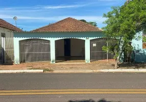 Foto 1 de Casa com 2 Quartos à venda, 400m² em Centro, Passira