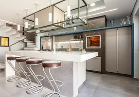 Foto 1 de Casa de Condomínio com 3 Quartos para alugar, 192m² em Santo Inácio, Curitiba