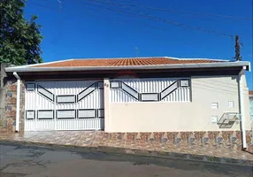 Foto 1 de Casa com 3 Quartos à venda, 118m² em Jardim das Palmeiras CDHU, Nova Odessa