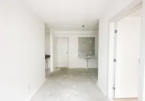 Foto 1 de Apartamento com 2 Quartos à venda, 37m² em Barra Funda, São Paulo