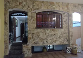 Foto 1 de Sobrado com 4 Quartos para alugar, 192m² em Jardim Bontempo, Taboão da Serra