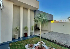 Foto 1 de Casa com 3 Quartos à venda, 118m² em Jardim Fonte Nova, Goiânia