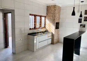 Foto 1 de Casa com 3 Quartos à venda, 240m² em Jardim Vânia Maria, Bauru