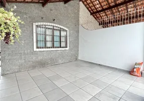 Foto 1 de Casa com 2 Quartos à venda, 104m² em Vila Tupi, Praia Grande