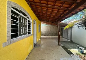 Foto 1 de Casa com 2 Quartos para alugar, 73m² em Imperial, Santa Luzia