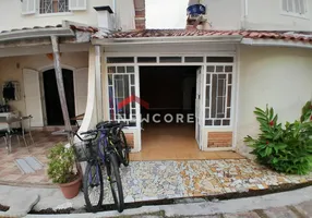 Foto 1 de Casa de Condomínio com 2 Quartos à venda, 125m² em Martim de Sa, Caraguatatuba