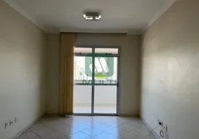 Foto 1 de Apartamento com 3 Quartos para alugar, 96m² em Martins, Uberlândia