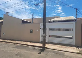 Foto 1 de Casa com 3 Quartos à venda, 100m² em Jardim Petrópolis , Campo Grande