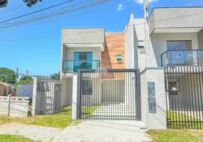 Foto 1 de Sobrado com 2 Quartos à venda, 80m² em Uberaba, Curitiba