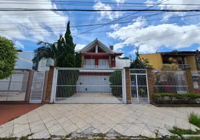 Foto 1 de Sobrado com 3 Quartos à venda, 315m² em Fátima, Canoas