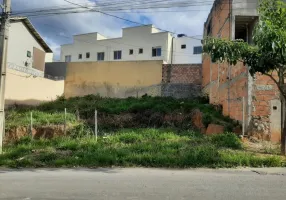 Foto 1 de Lote/Terreno à venda, 251m² em Liberdade, Santa Luzia