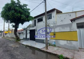 Foto 1 de Casa com 5 Quartos à venda, 170m² em Fátima, Fortaleza