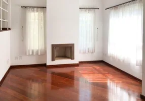 Foto 1 de Casa de Condomínio com 5 Quartos à venda, 267m² em Granja Viana, Cotia