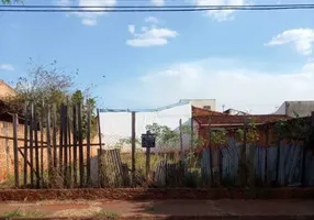 Foto 1 de Lote/Terreno à venda, 250m² em Jardim Cruzeiro do Sul I e II, Araraquara