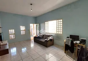 Foto 1 de Casa com 2 Quartos à venda, 190m² em Shopping Park, Uberlândia