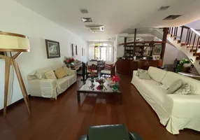 Foto 1 de Casa de Condomínio com 4 Quartos à venda, 415m² em Barra da Tijuca, Rio de Janeiro