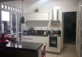 Foto 1 de Casa com 4 Quartos à venda, 250m² em Vila Leopoldina, São Paulo