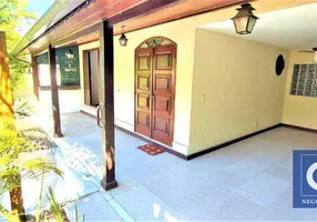 Foto 1 de Casa de Condomínio com 4 Quartos à venda, 180m² em São Francisco, Niterói