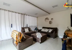 Foto 1 de Casa com 3 Quartos à venda, 198m² em Sao Sebastiao, Divinópolis