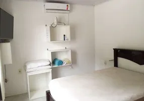 Foto 1 de Casa com 2 Quartos para alugar, 60m² em Praia dos Amores, Balneário Camboriú