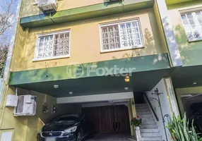 Foto 1 de Casa de Condomínio com 4 Quartos à venda, 200m² em Vila Conceição, Porto Alegre