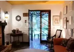 Foto 1 de Casa com 4 Quartos à venda, 300m² em Granja Julieta, São Paulo