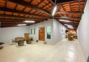 Foto 1 de Casa com 3 Quartos à venda, 200m² em Residencial Maria Lourenca, Goiânia