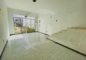 Foto 1 de Casa com 4 Quartos à venda, 92m² em Getúlio Vargas, Aracaju