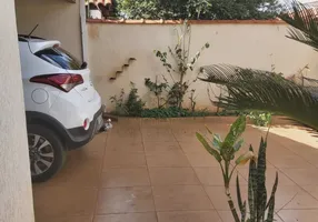 Foto 1 de Casa com 3 Quartos à venda, 144m² em Planalto Verde I, Ribeirão Preto