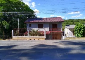 Foto 1 de Sobrado com 2 Quartos à venda, 150m² em Vila Nova, Porto Alegre