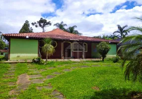 Foto 1 de Fazenda/Sítio com 4 Quartos à venda, 200m² em Jardim Val Flor, Embu-Guaçu