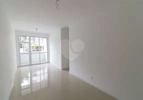 Foto 1 de Apartamento com 3 Quartos à venda, 75m² em Grajaú, Rio de Janeiro