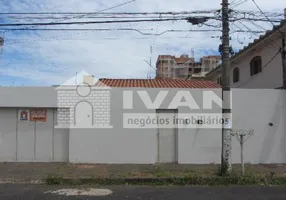 Foto 1 de Casa com 3 Quartos à venda, 139m² em Santa Mônica, Uberlândia