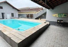 Foto 1 de Casa com 2 Quartos à venda, 362m² em Vila Tupi, Praia Grande