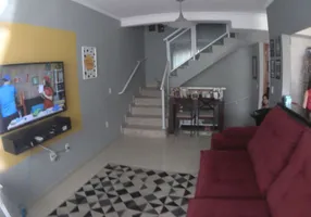 Foto 1 de Casa de Condomínio com 2 Quartos à venda, 110m² em Marapé, Santos