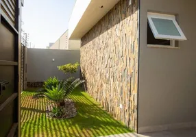 Foto 1 de Casa com 2 Quartos à venda, 100m² em Aldeia da Serra, Barueri