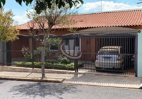 Foto 1 de Casa com 3 Quartos à venda, 264m² em Jardim Santa Angelina, Araraquara