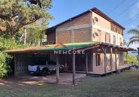 Foto 1 de Fazenda/Sítio com 4 Quartos à venda, 800m² em Centro, São Lourenço da Serra