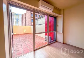 Foto 1 de Sala Comercial à venda, 67m² em Rio Branco, Porto Alegre