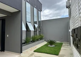 Foto 1 de Casa com 3 Quartos à venda, 98m² em Barreiros, São José