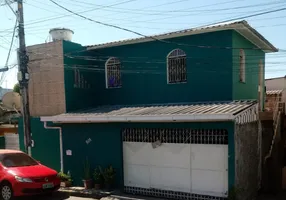 Foto 1 de Casa com 4 Quartos à venda, 128m² em Petrópolis, Manaus