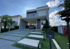 Foto 1 de Casa de Condomínio com 3 Quartos à venda, 289m² em Santa Regina, Camboriú